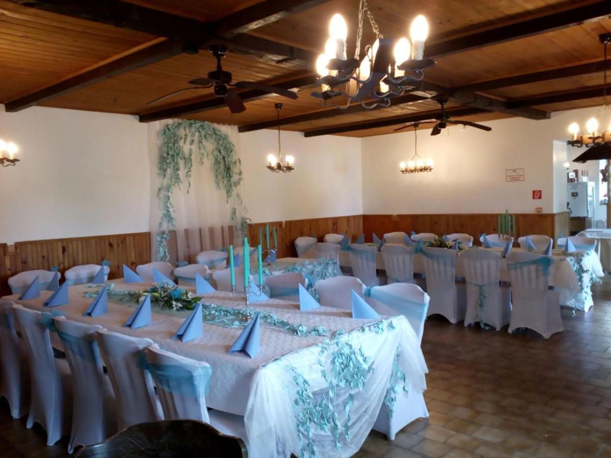 & Restaurant Adolfovsky Dvur Hotel Adolfov